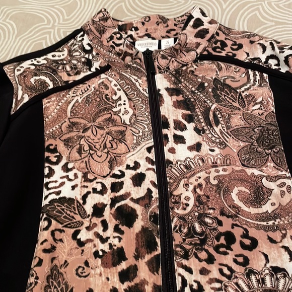 Chico’s jacket, “Weekends” collection, tan print inset, poly blend, 3 (L to XL) - Picture 3 of 9